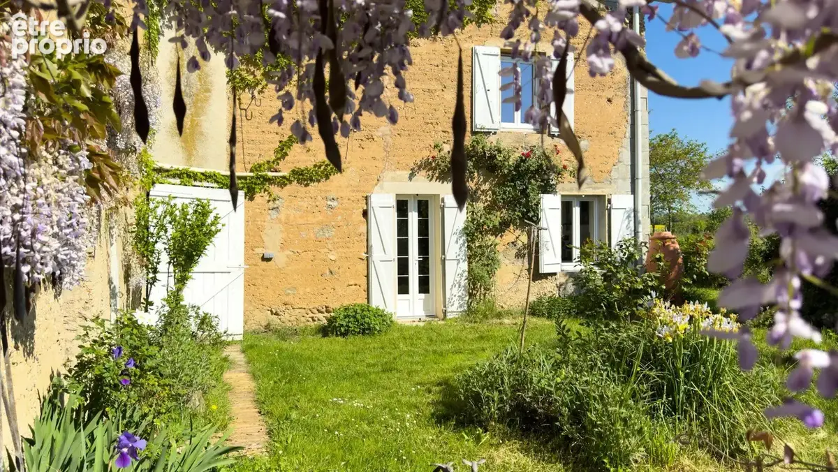 Maison 6 pièces 175 m² à vendre à La Cote-Saint-Andre (38260) - photo 2
