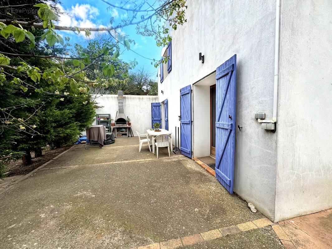 Maison à COURSAN