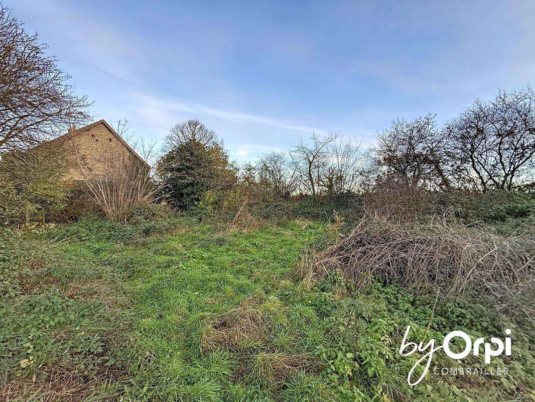 Maison à LOUROUX-DE-BOUBLE