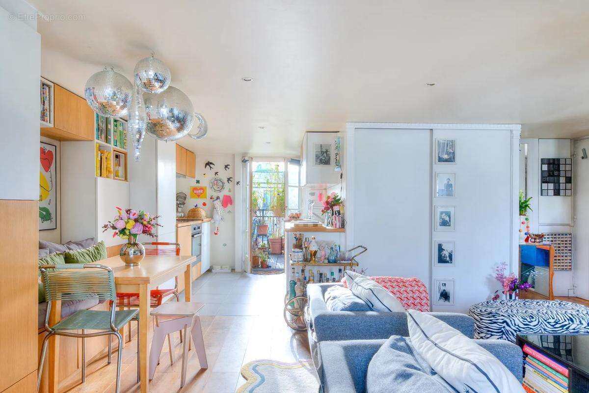 Appartement à PARIS-11E