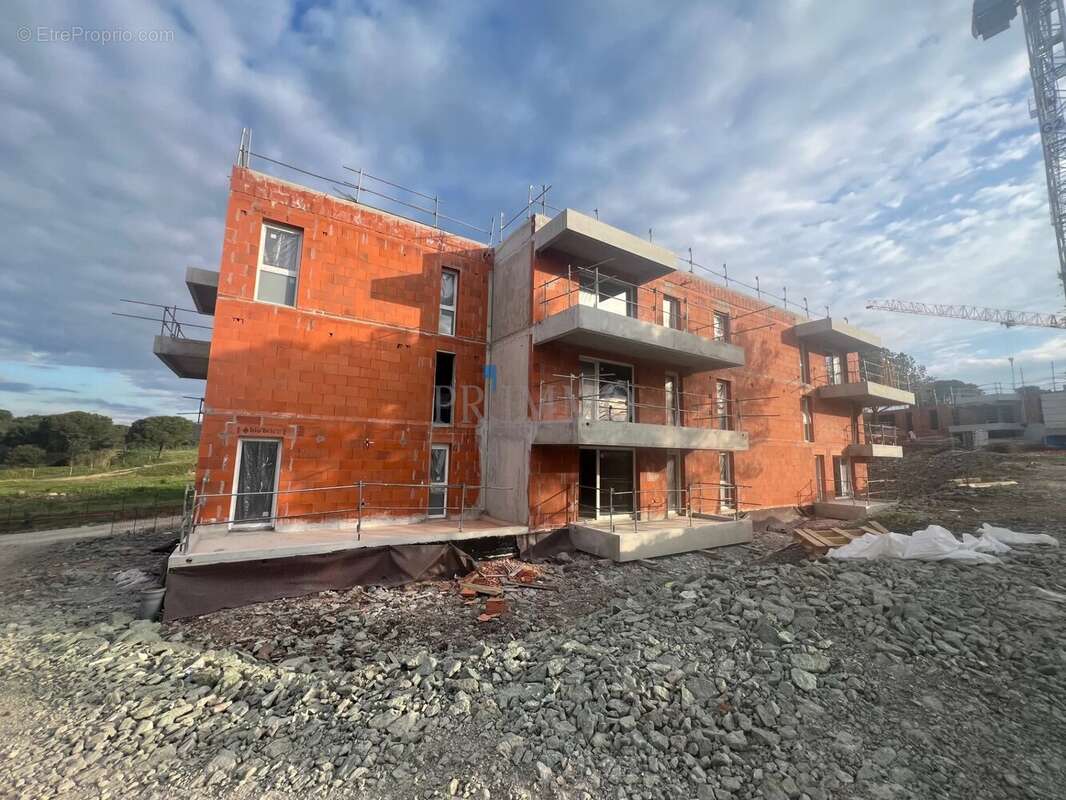 Appartement à FREJUS