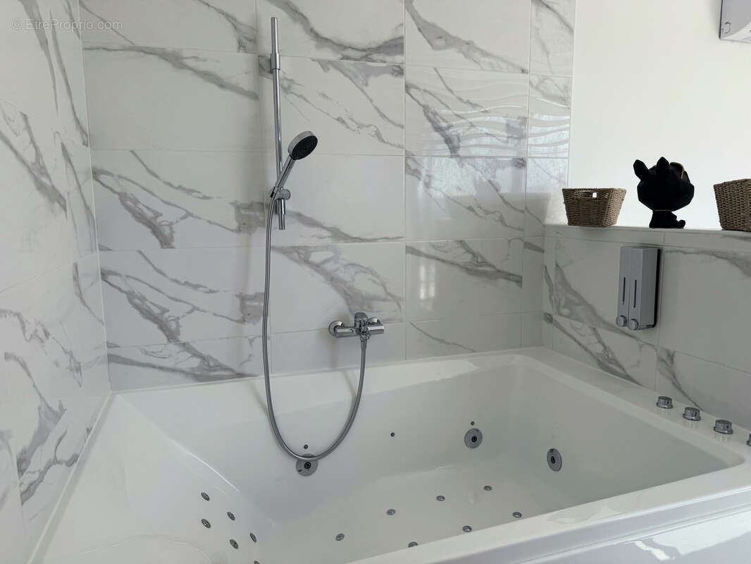 Maison à PUYLOUBIER