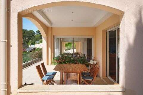 Maison à MOUGINS