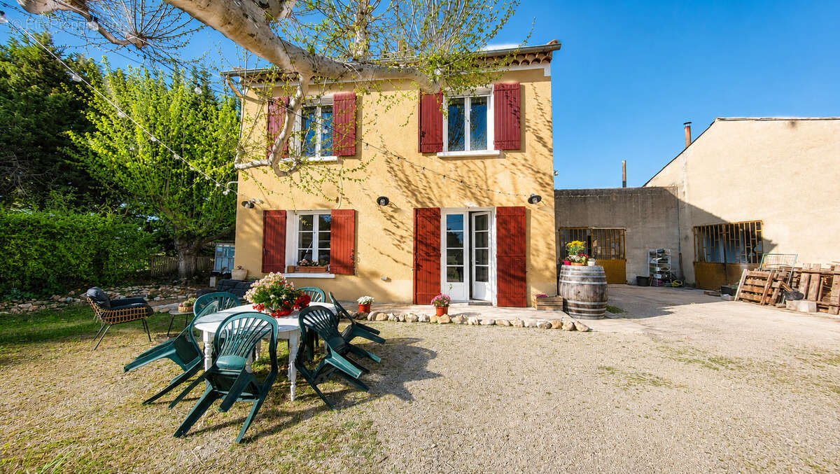 Maison à JONQUIERES