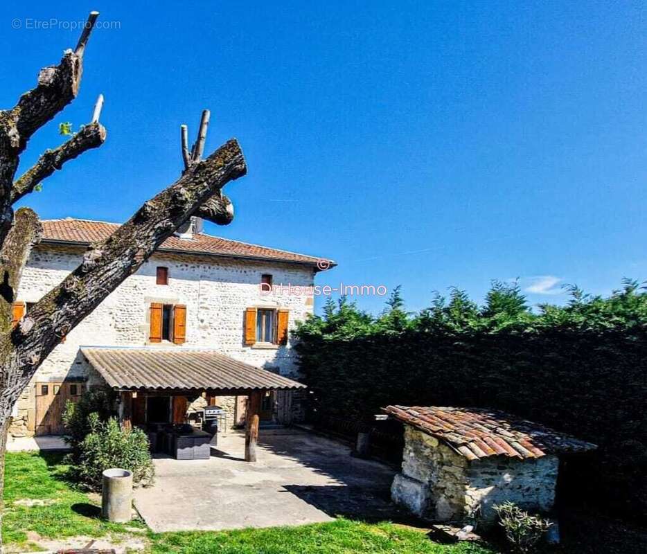 Maison à GEYSSANS