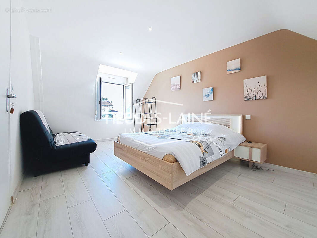 Maison à JULLOUVILLE