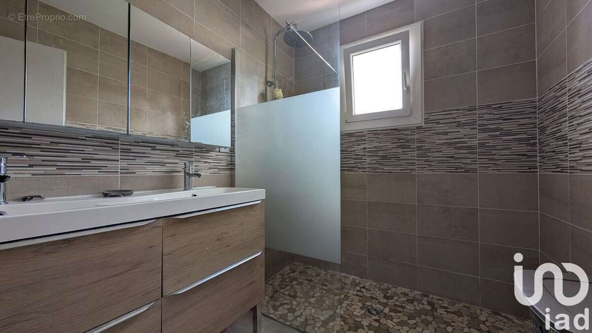 Photo 5 - Maison à SAINT-SAVIN