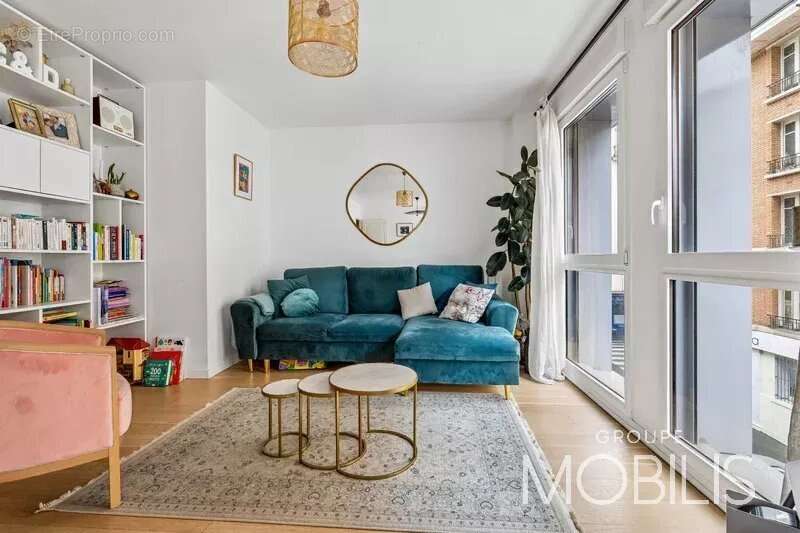 Appartement à PARIS-18E