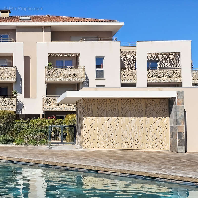 Appartement à HYERES