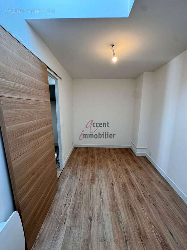 EXCLUSIVITE : VENELLES - Maison T3 entièrement rénovée dans le vieux village - photo 5