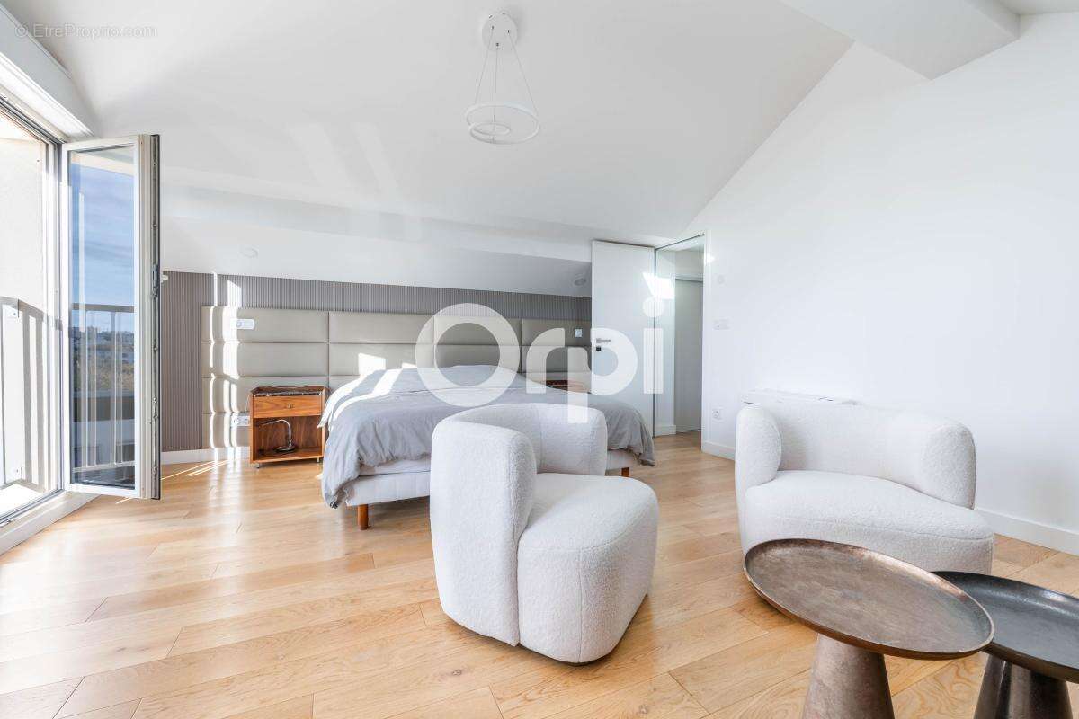 Maison à L&#039;HAY-LES-ROSES