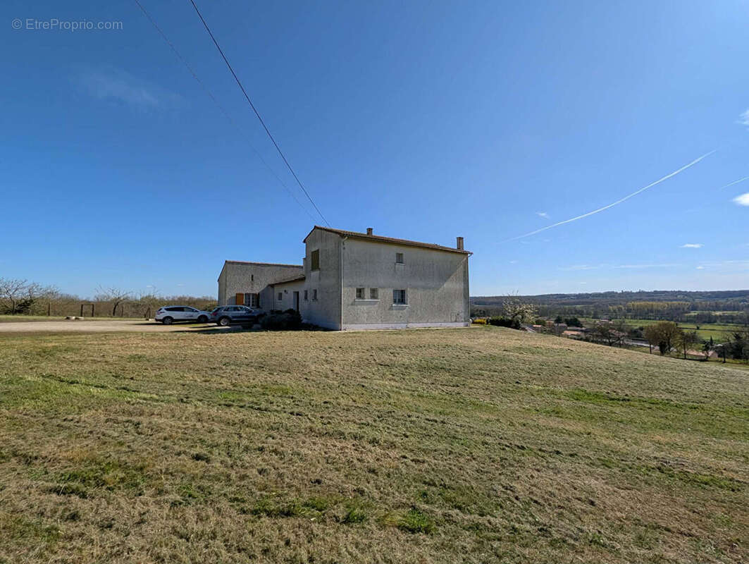 Maison à SAINTE-EANNE
