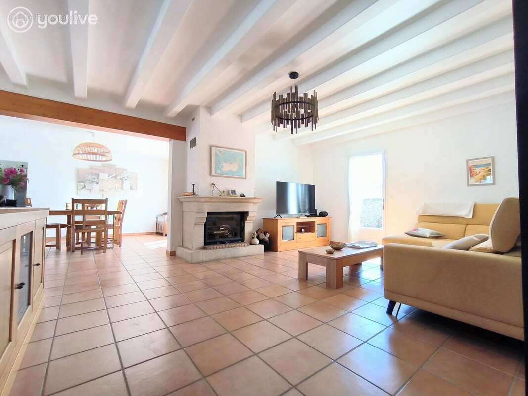 Maison à BOUIN