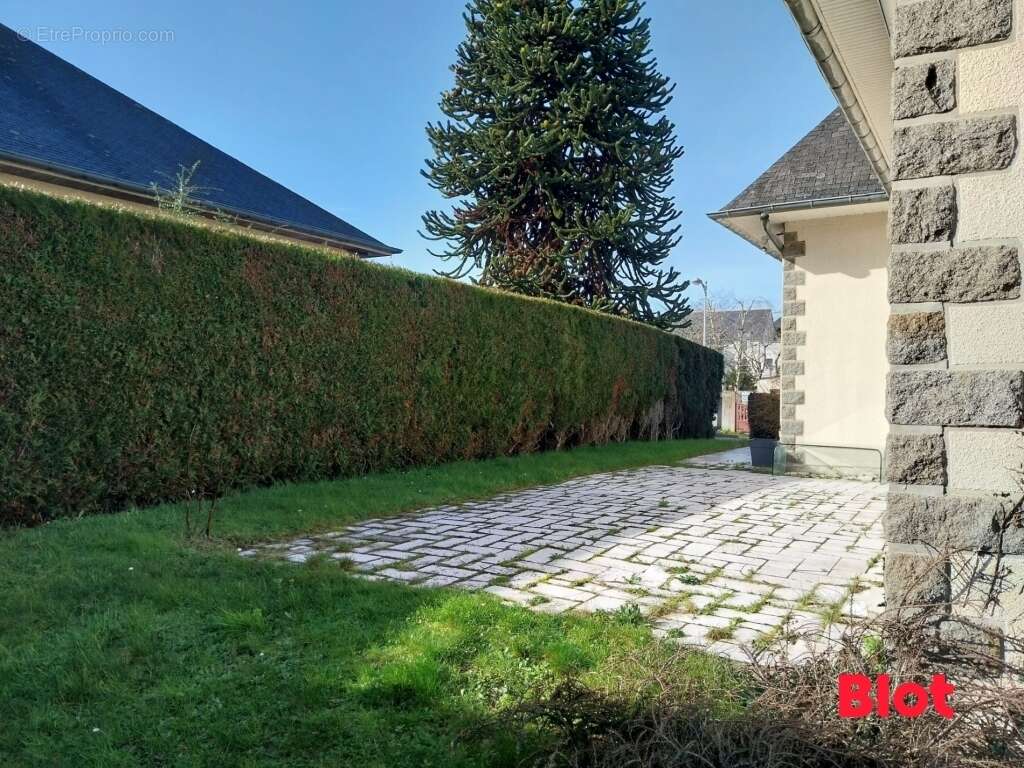 Maison à SAINT-JOUAN-DES-GUERETS