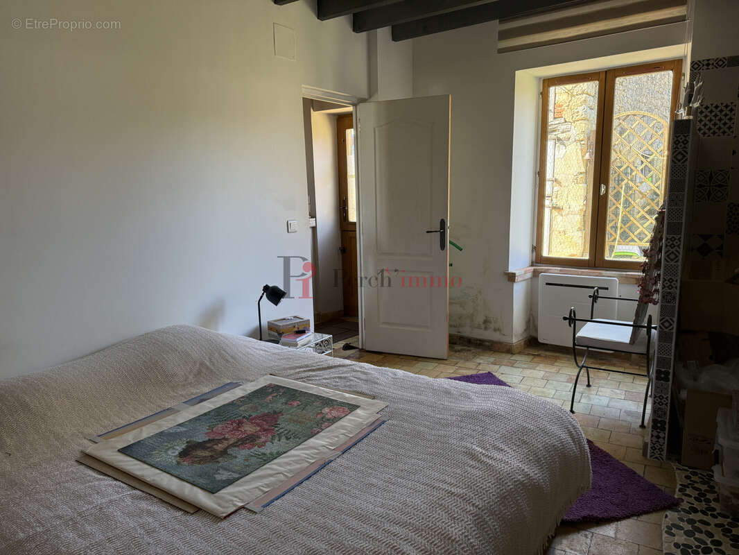 Maison de village ancienne avec dependance 3 chambres - photo 6