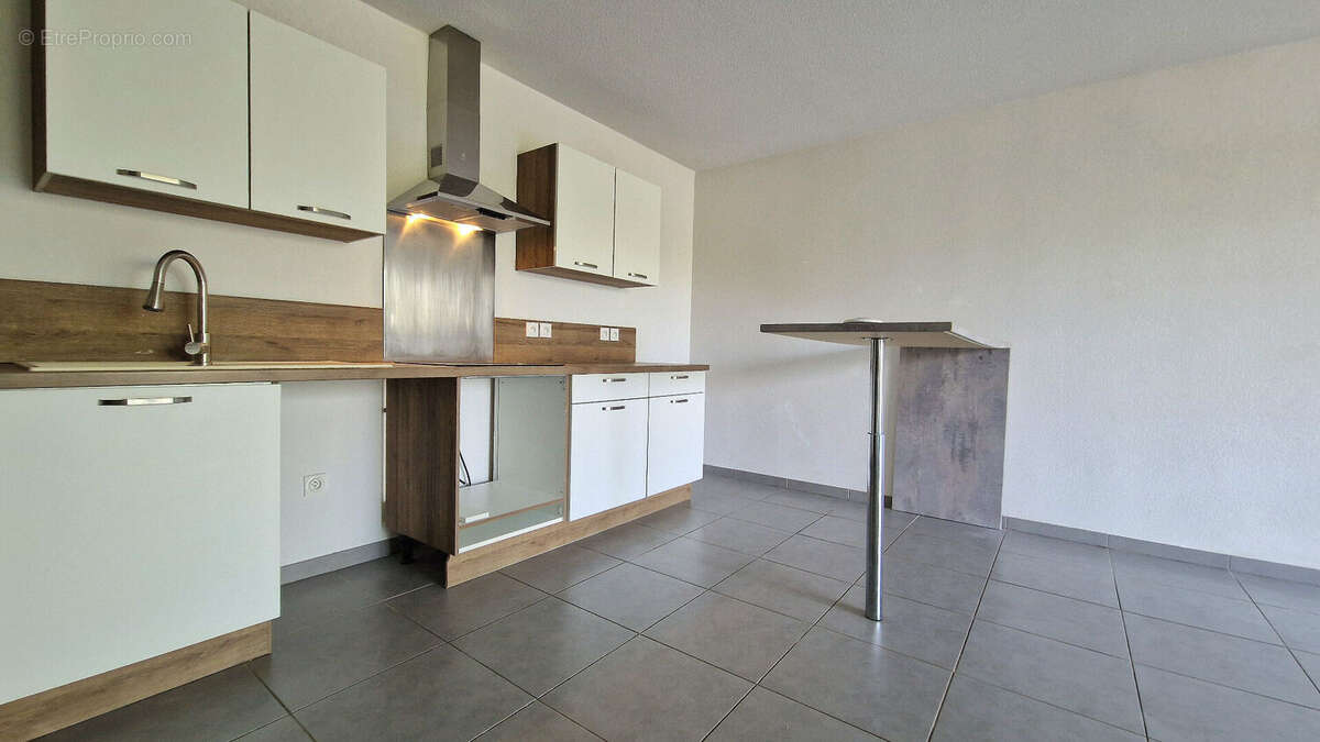 Appartement Frejus 3 pièces 62.15 m2 terrasse et stationnement privatif - photo 4