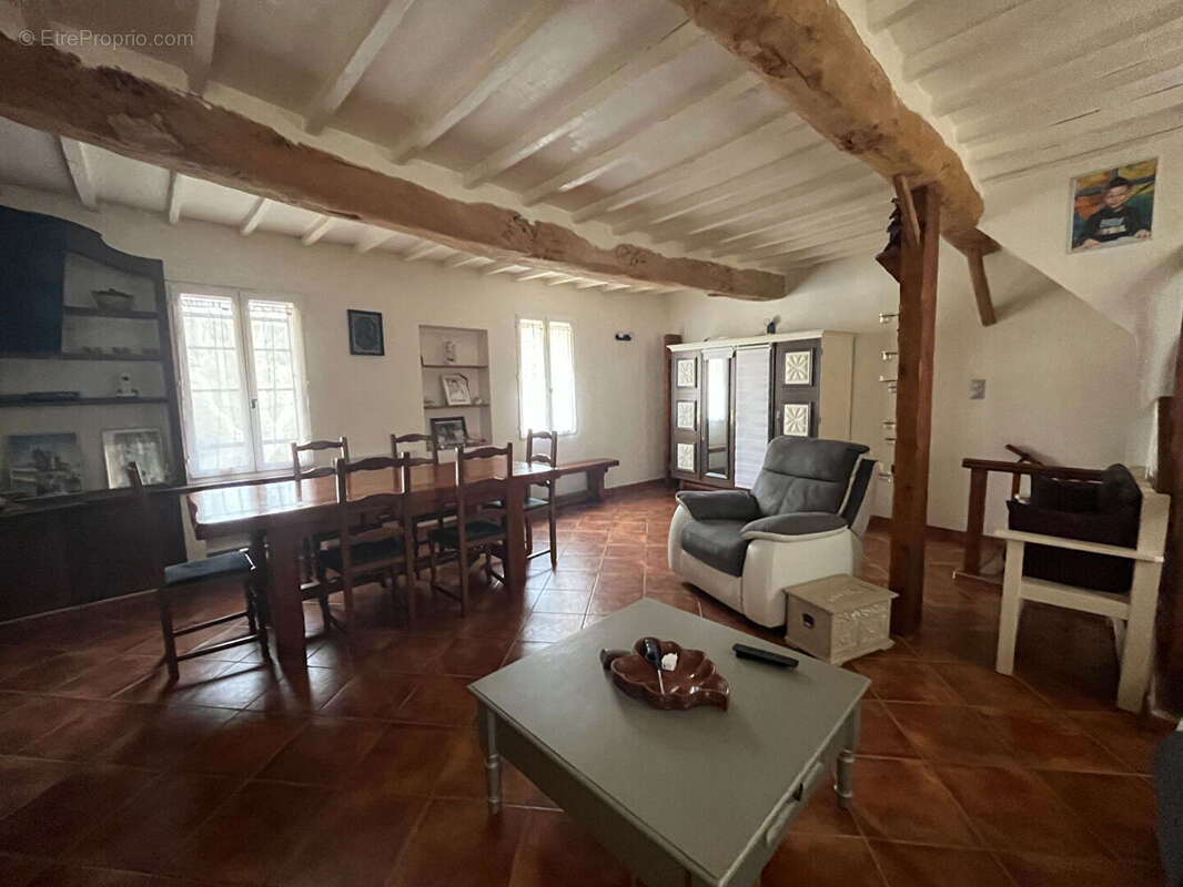 Maison à CASCASTEL-DES-CORBIERES