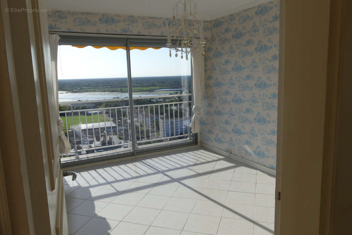Apt - 4 pièces en étage élevé avec vue panoramique sur le Bassin d'Arcachon - photo 4