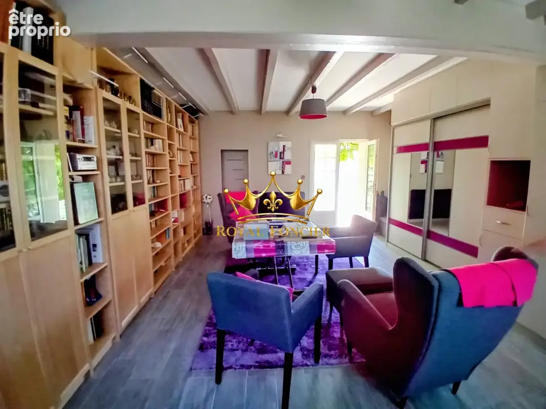 Maison 154 m² à Les Ormes  - photo 6