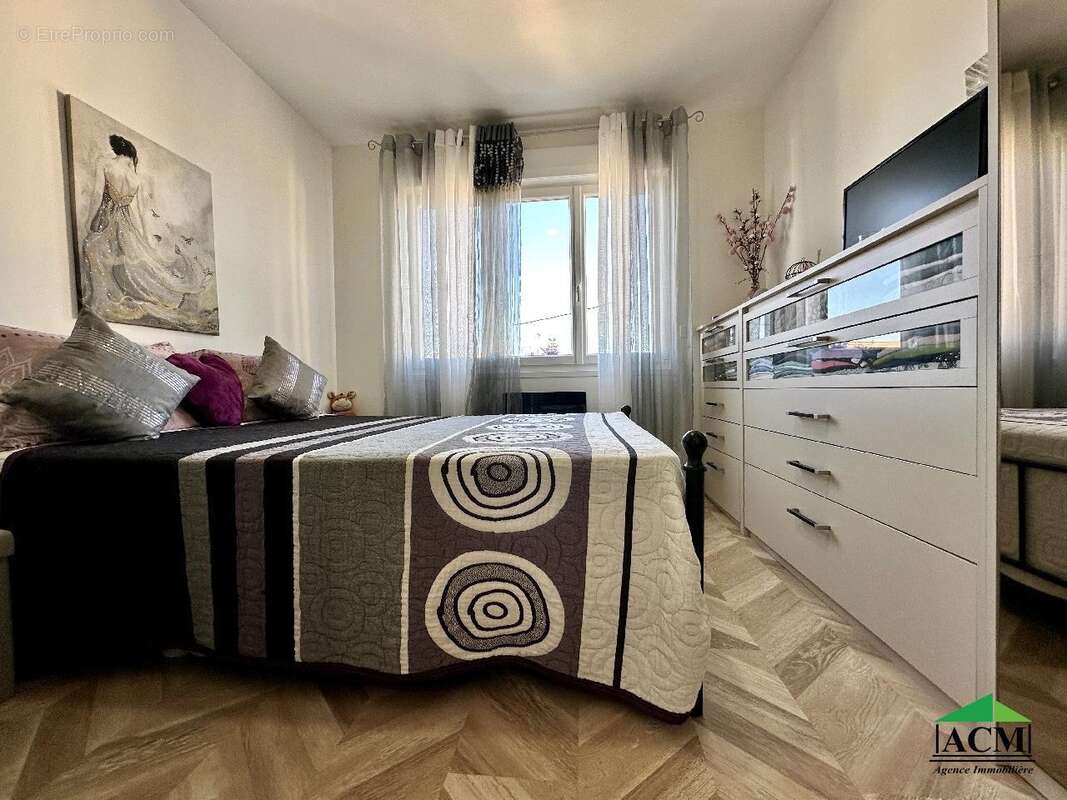 Maison à MERY-SUR-OISE