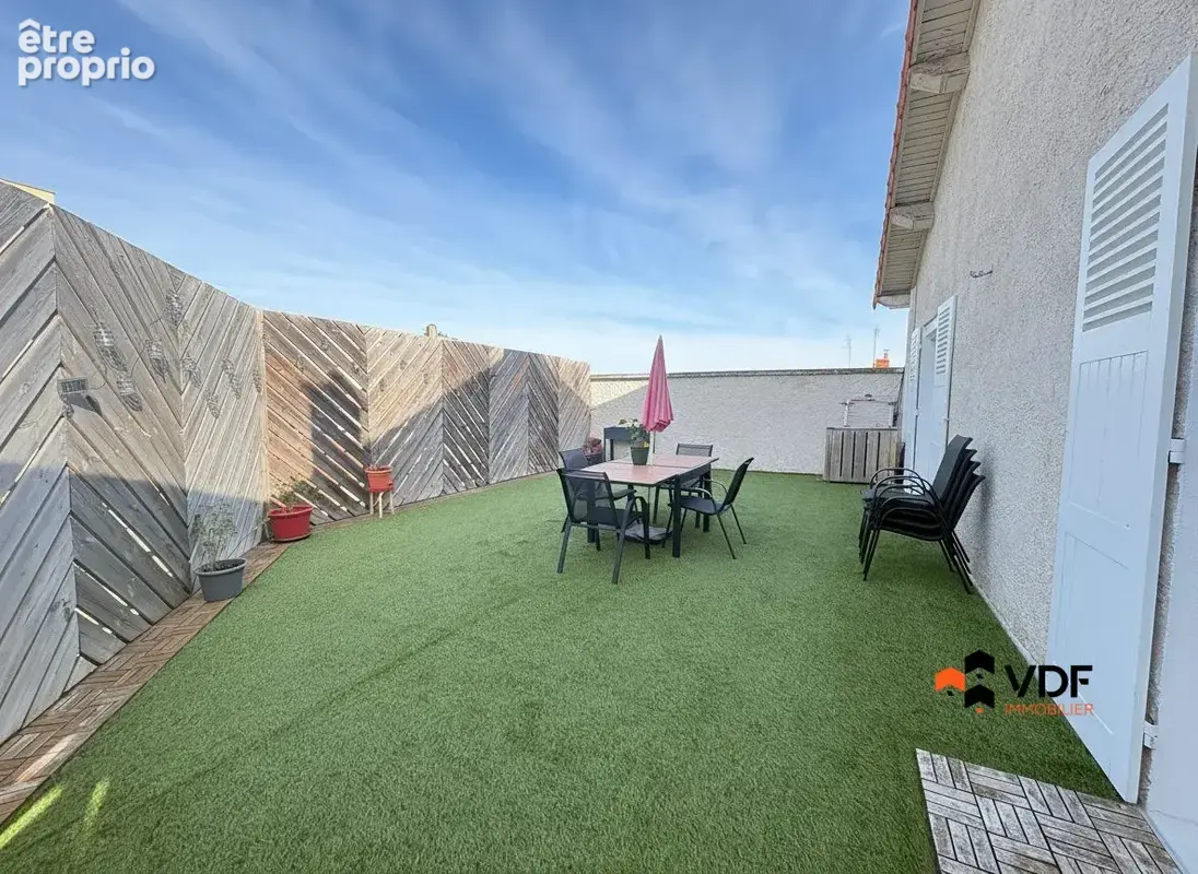Appartement 4 pièces 75 m² à vendre à Roanne (42300) - photo 9