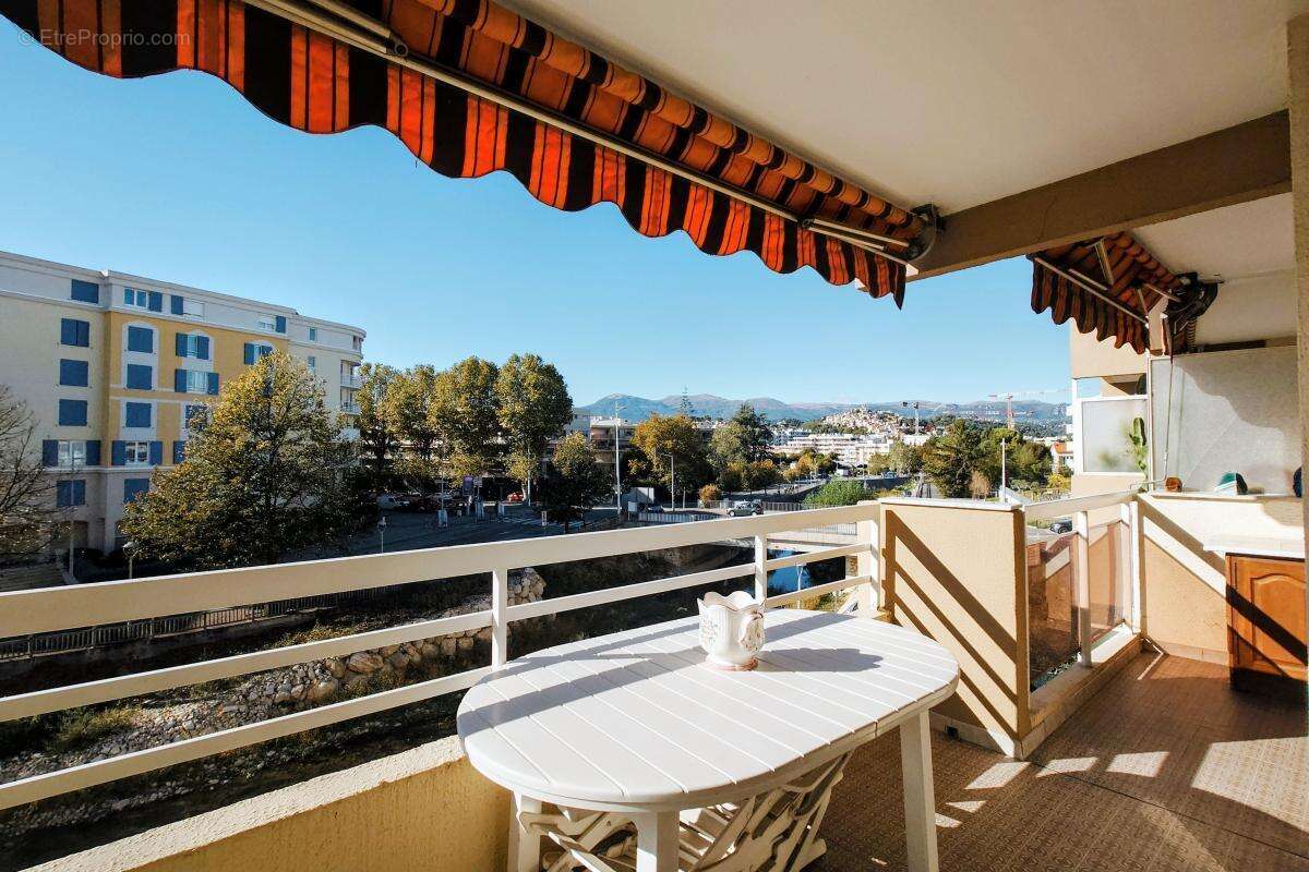 Appartement à CAGNES-SUR-MER