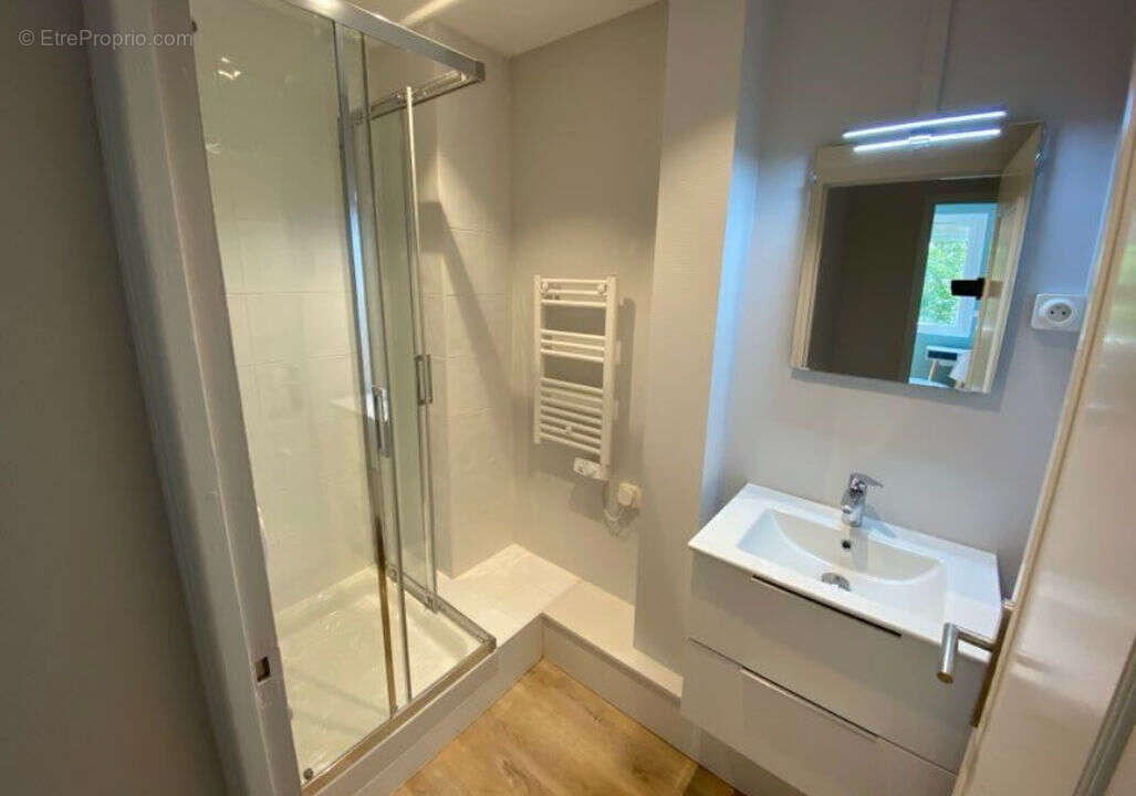 Appartement à HEROUVILLE-SAINT-CLAIR