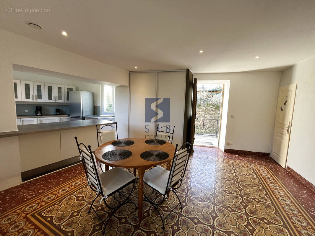 Maison à PRIVAS