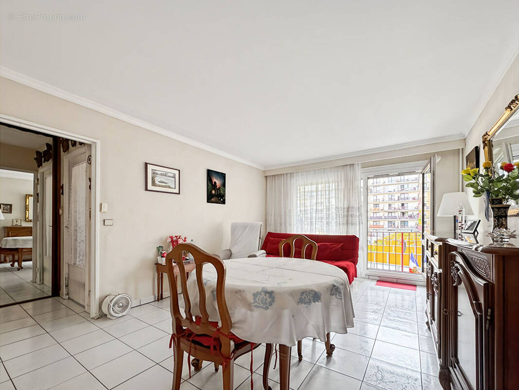 Appartement à ROSNY-SOUS-BOIS