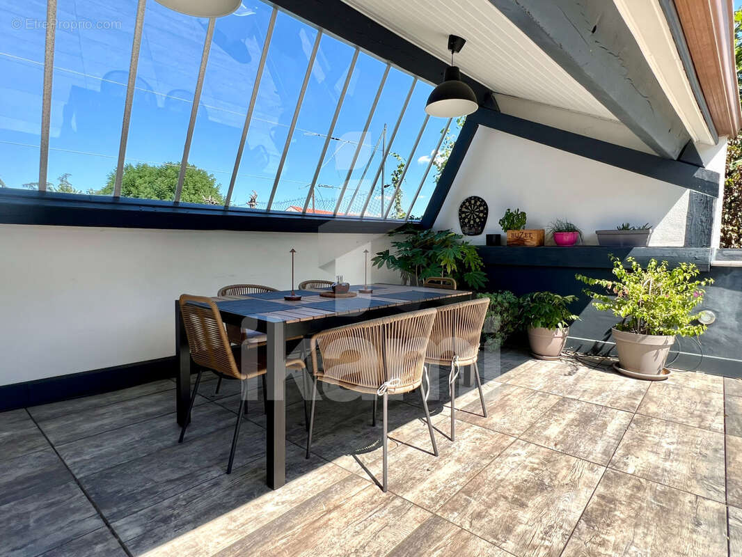 LOFT - 210 m2 - Terrasse 72 m2 - photo 2