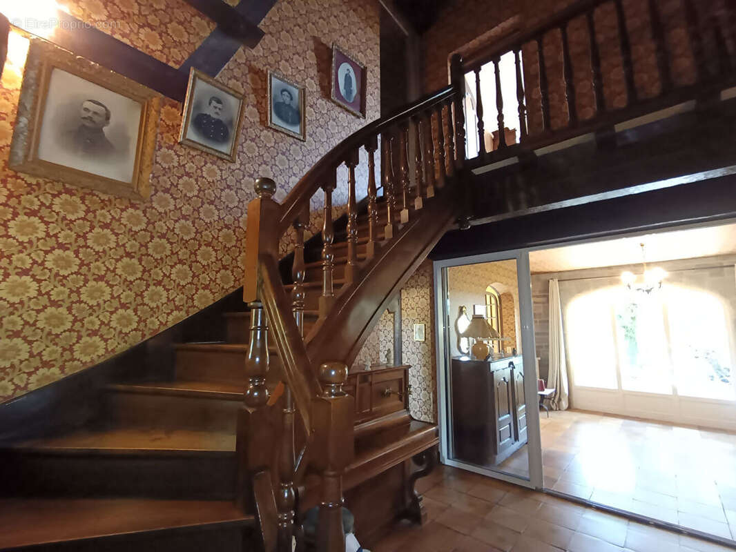 Maison Toulonjac 10 pièces 236.2 m2 - photo 4