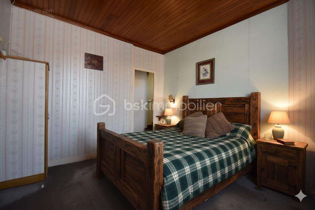 Maison à SAINT-ARNOULT-EN-YVELINES