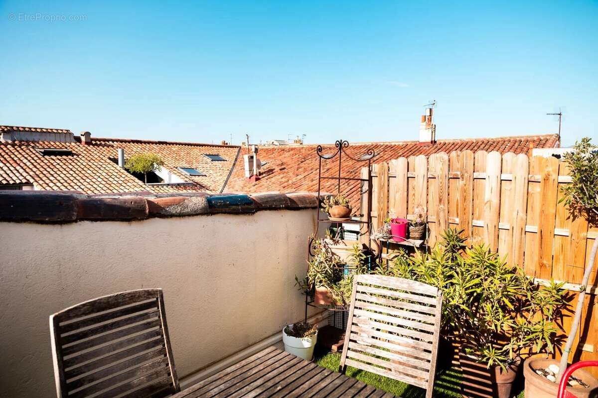 Appartement à MARSEILLE-6E