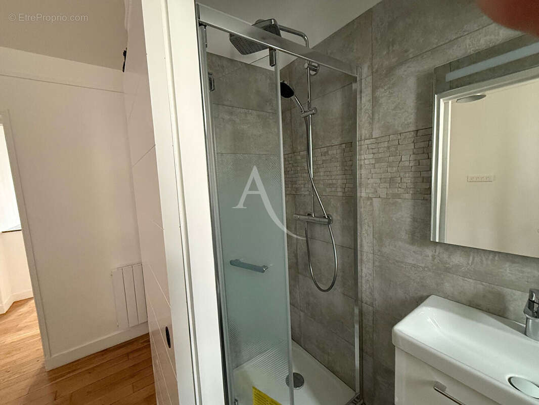 Appartement à PARIS-12E