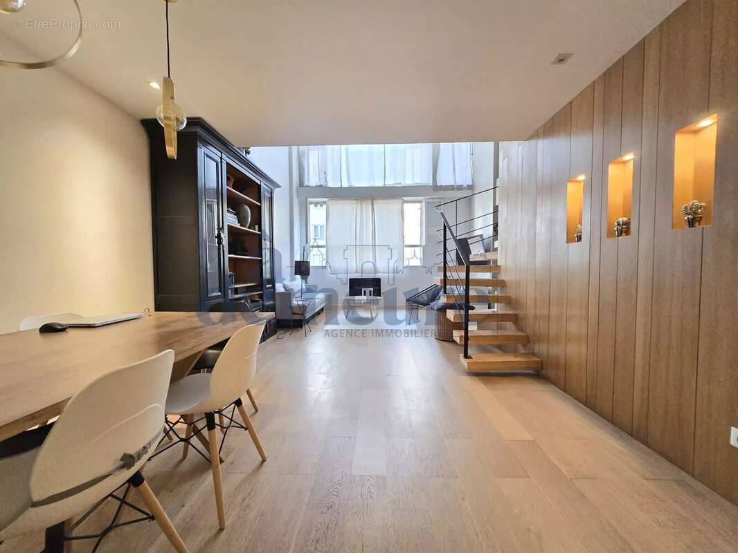 Appartement à CHAVILLE