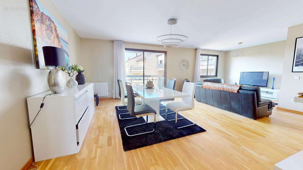 Appartement à LYON-5E