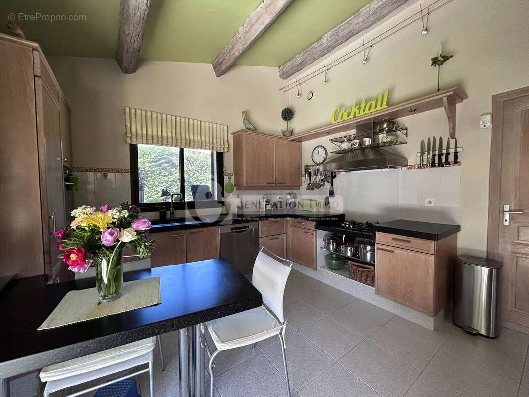 Maison à SAINT-MARTIN-DE-CRAU