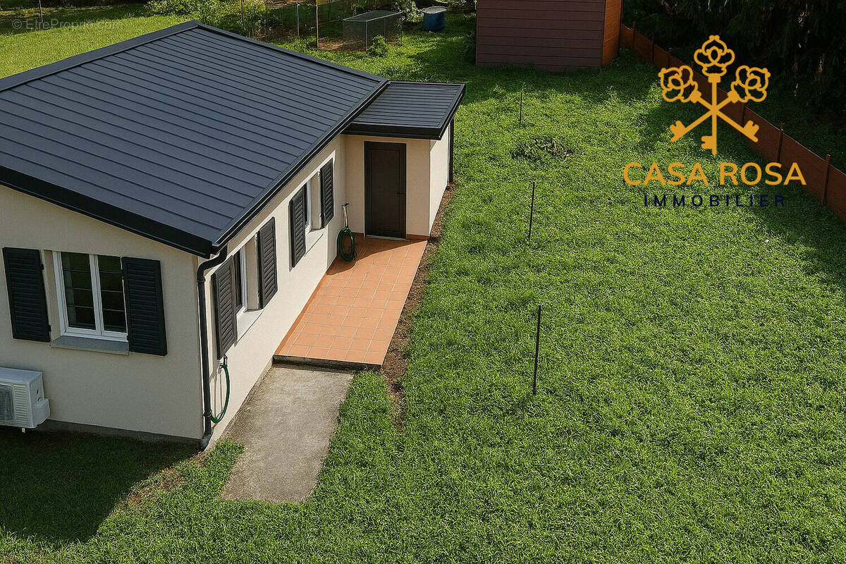 Projet 3D signé CASA ROSA IMMO - Maison à LA TRINITE