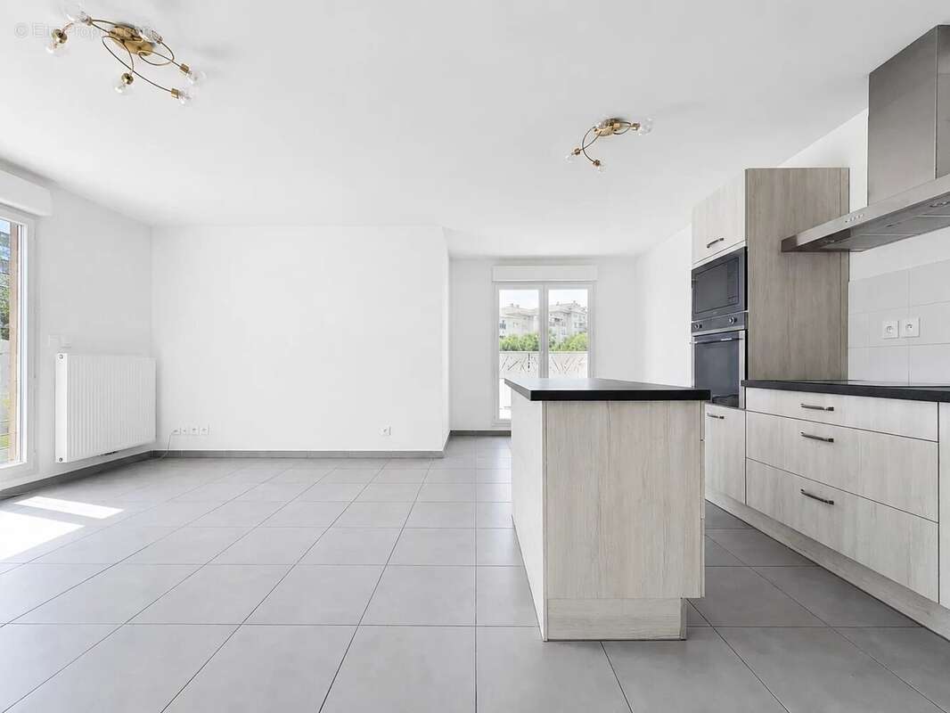 Appartement à MARSEILLE-13E