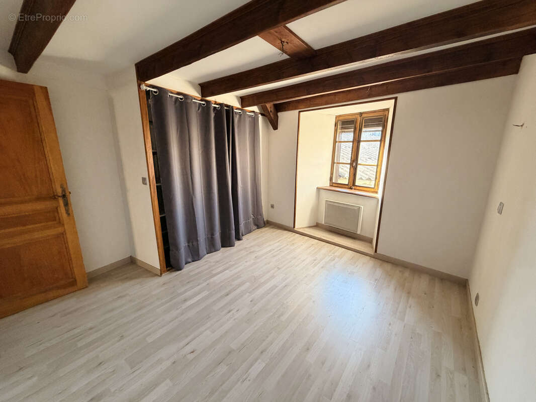 Maison de village en pierre avec terrasse, potentiel d’agrandissement   Colombier-le-Vieux - photo 4