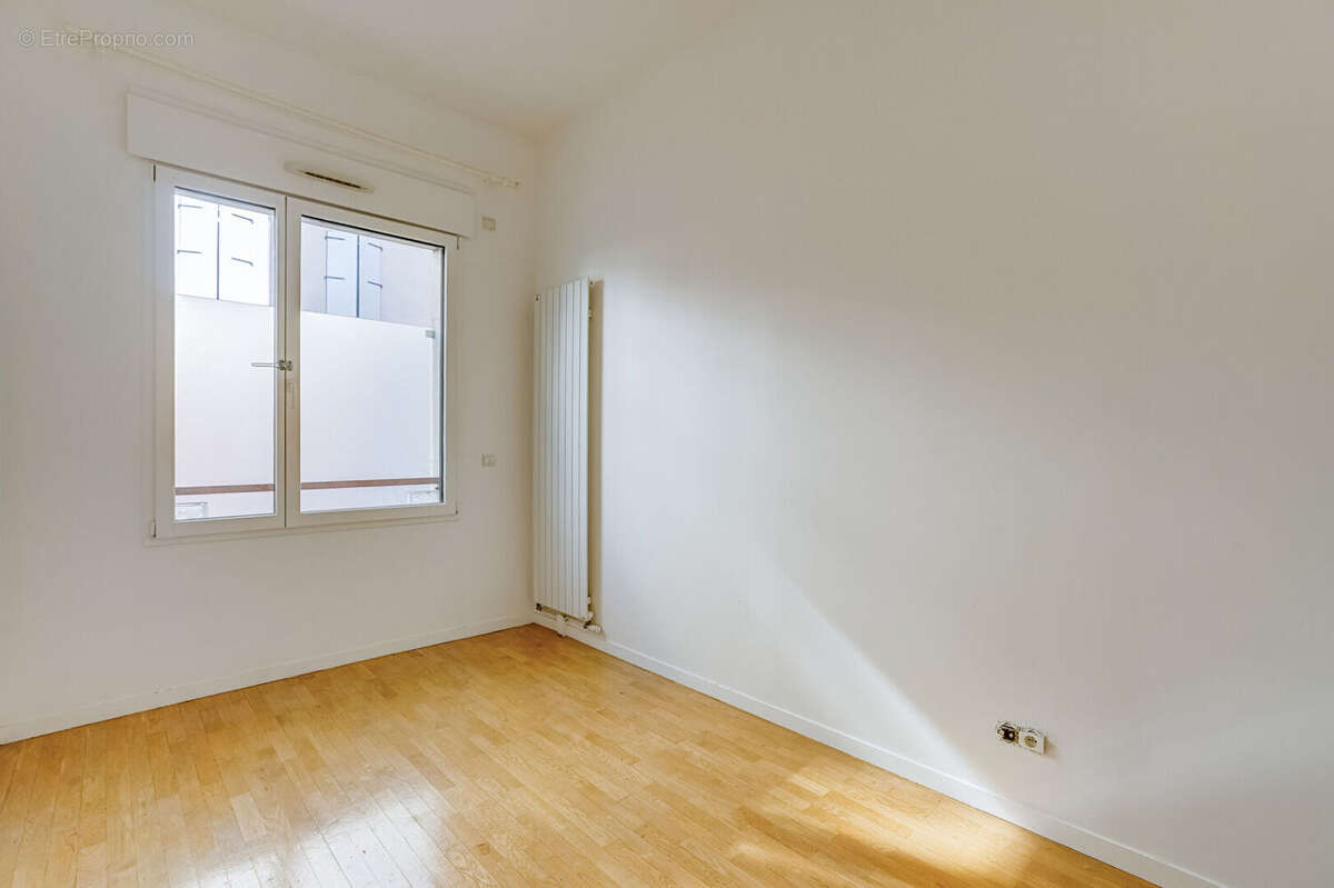 Appartement à PARIS-19E