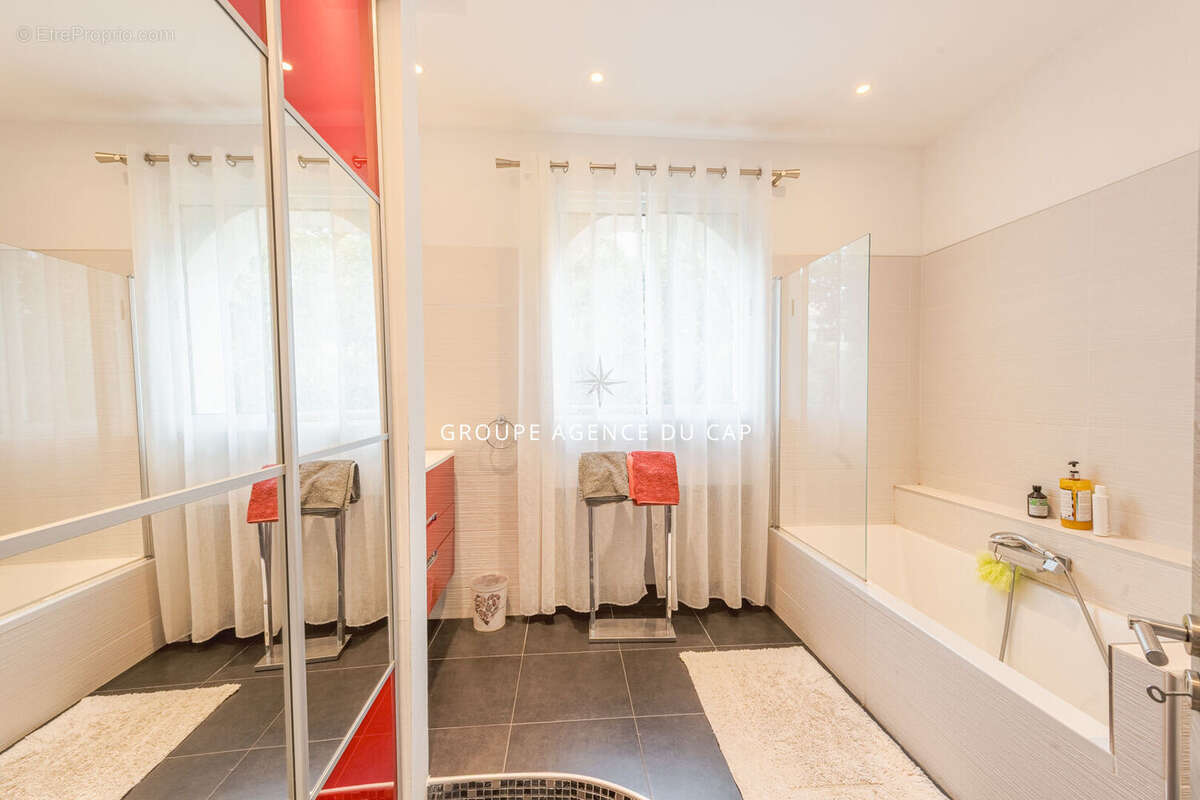 Maison à SAINT-RAPHAEL