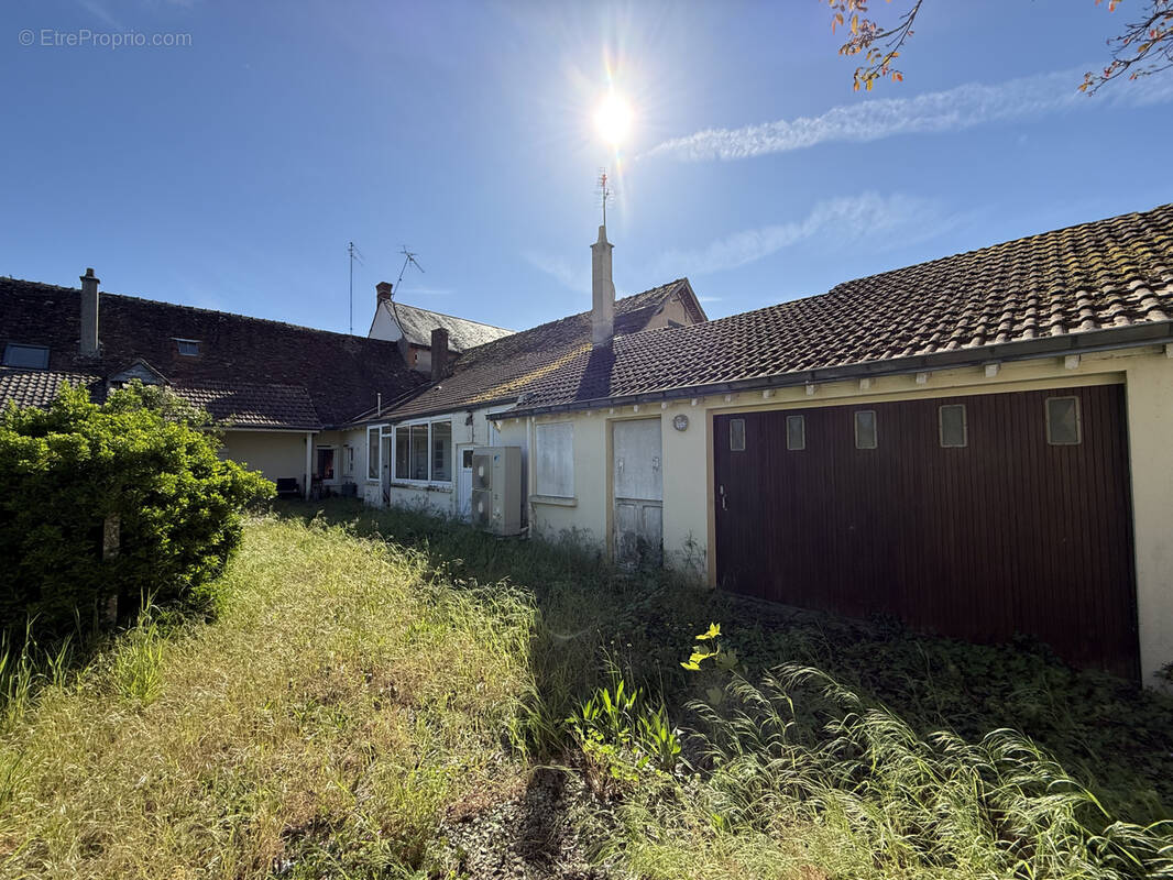 Maison à LA FERTE-IMBAULT