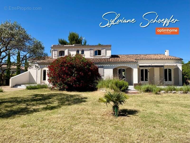Maison à MONTELIMAR