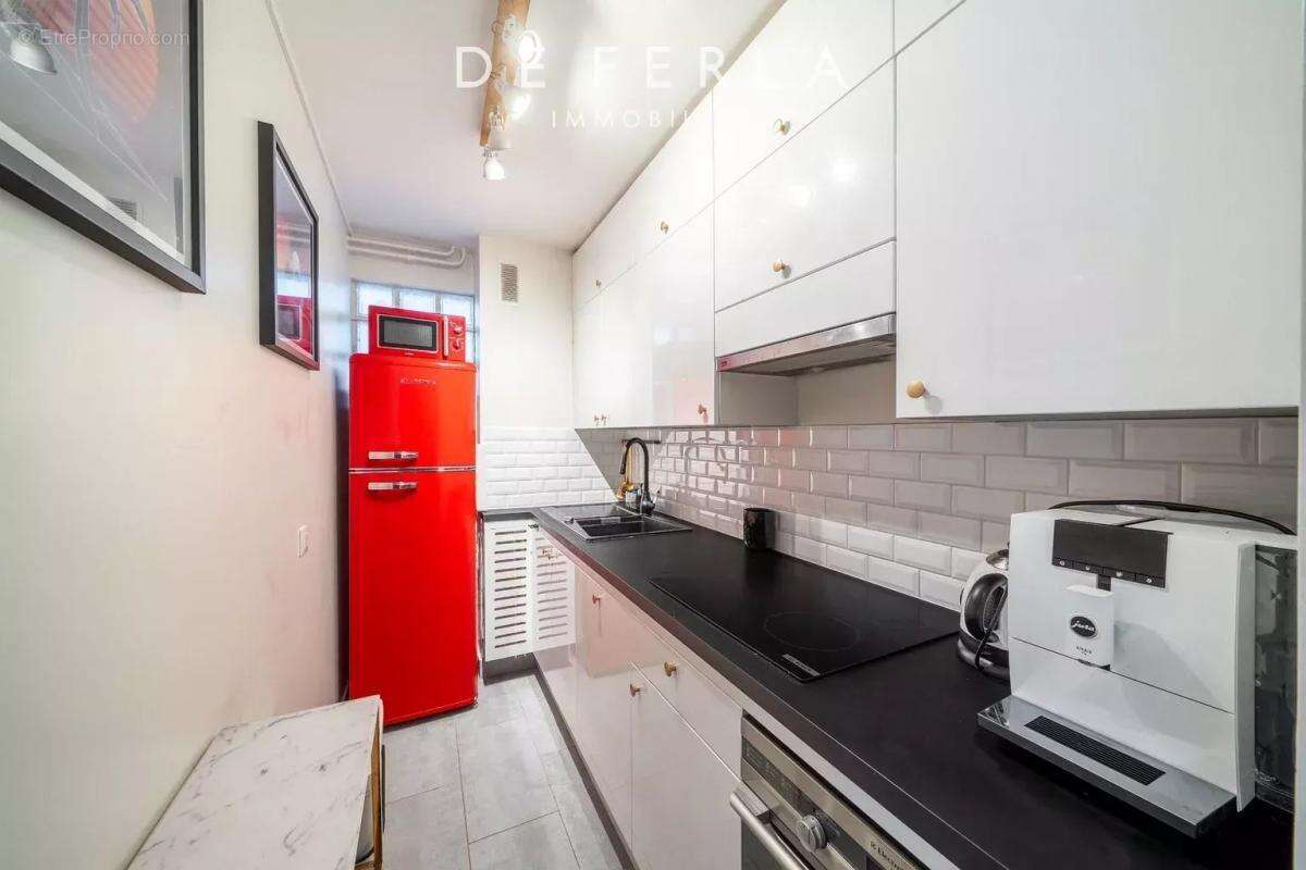 Appartement à PARIS-7E