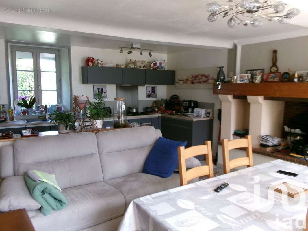 Maison 137 m² à Saonnet  - photo 9