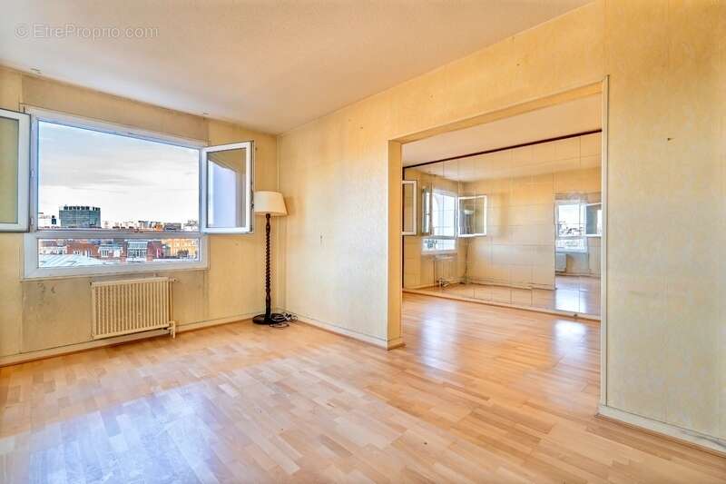 Appartement à PARIS-20E