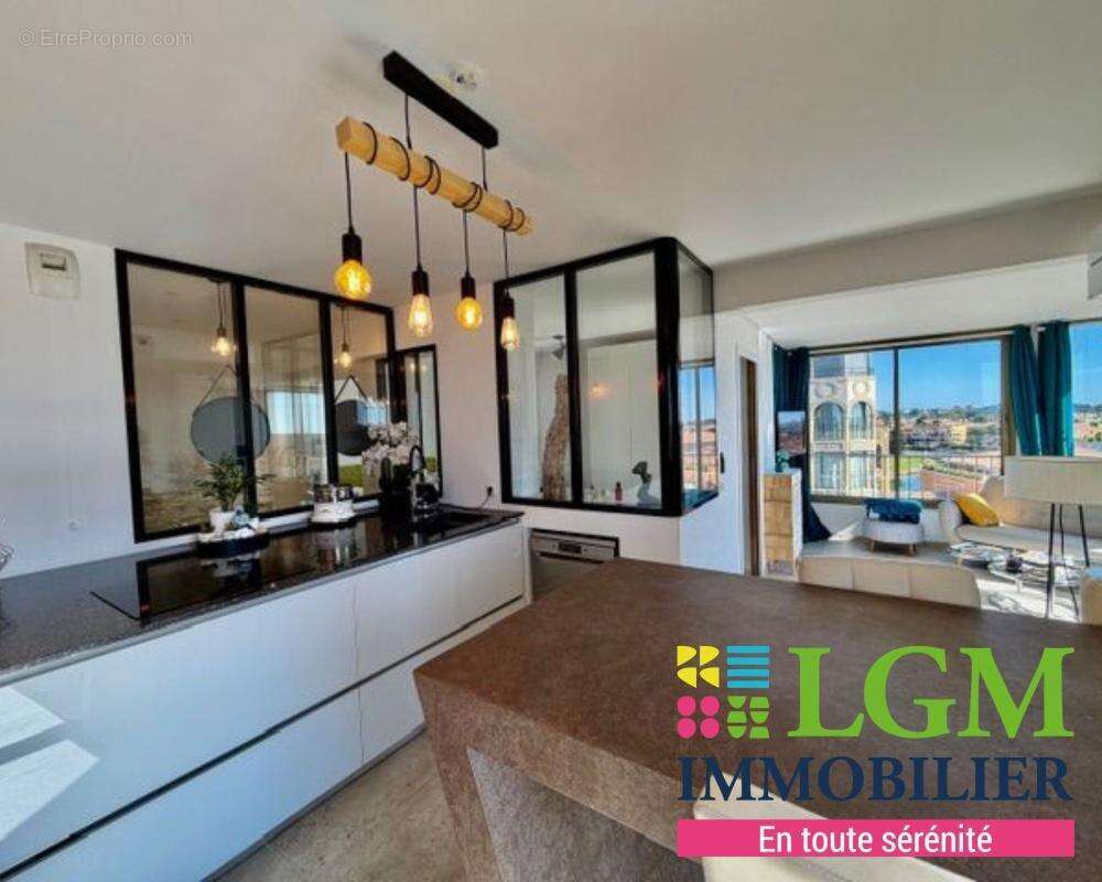 Appartement à LATTES