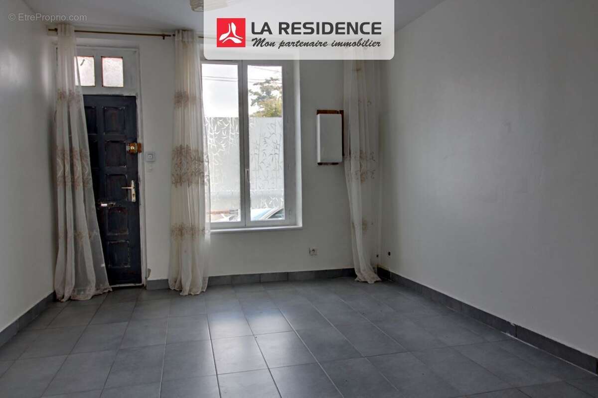 Maison à LES MUREAUX