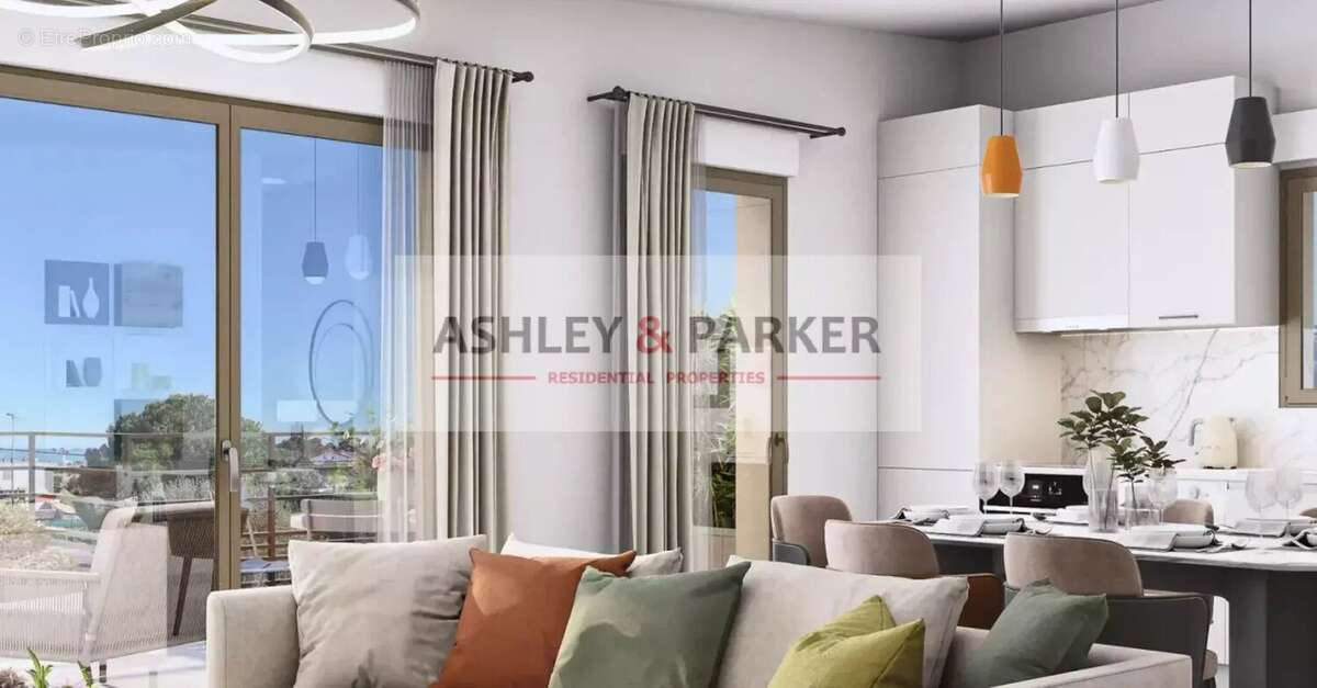 Appartement à VILLENEUVE-LOUBET